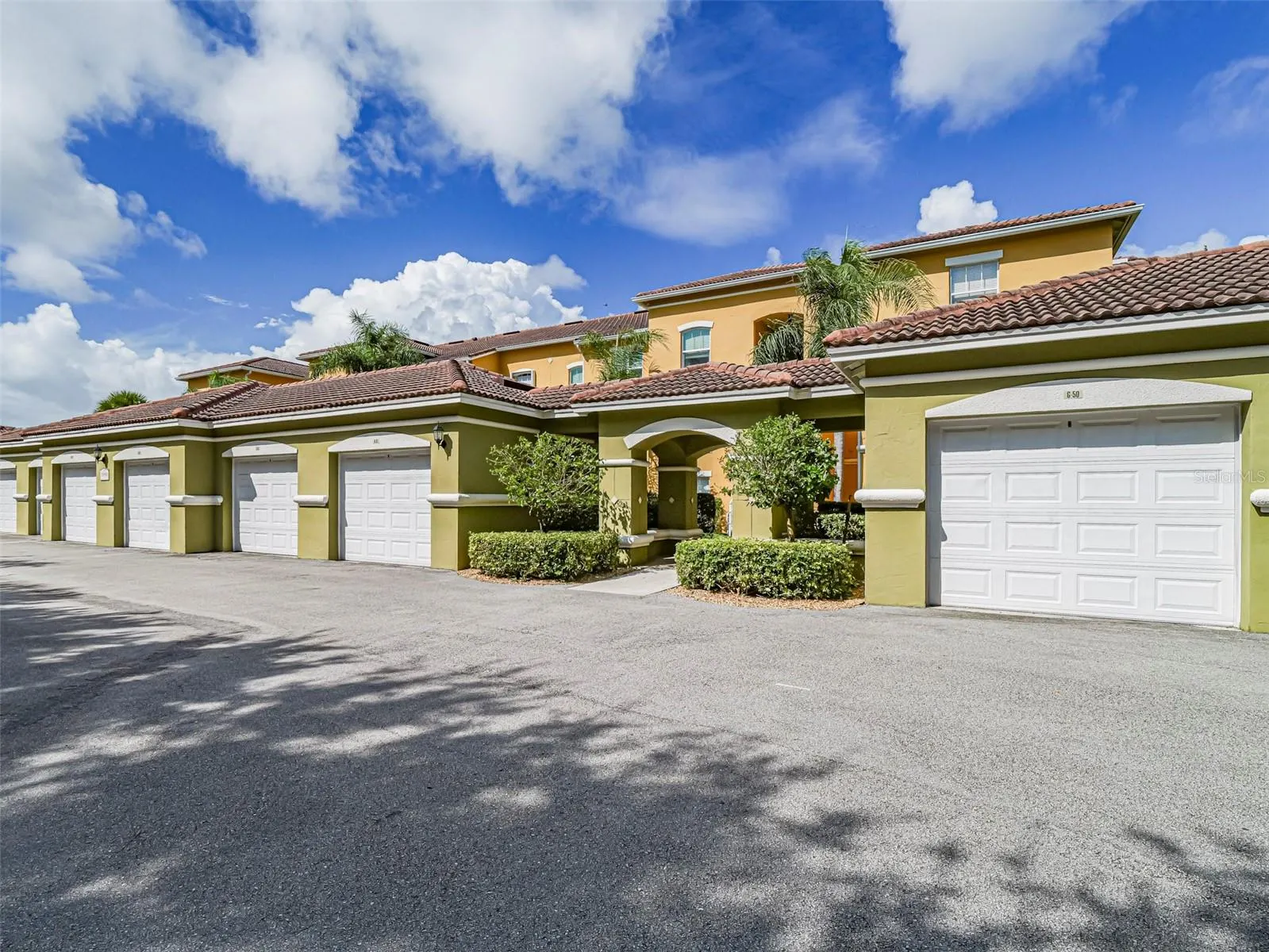 5090 FAIRWAYS CIR #H206, #H206