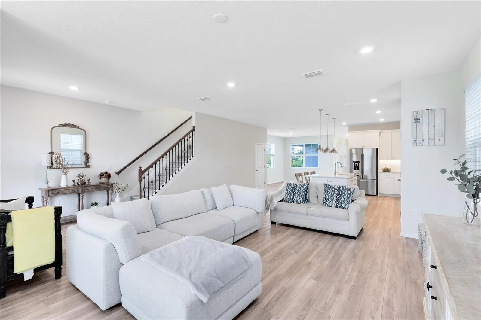 10209 FOLLY BEACH RD