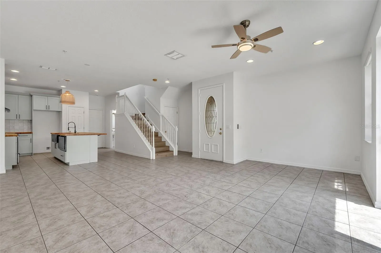 9462 SILVER BUTTONWOOD ST