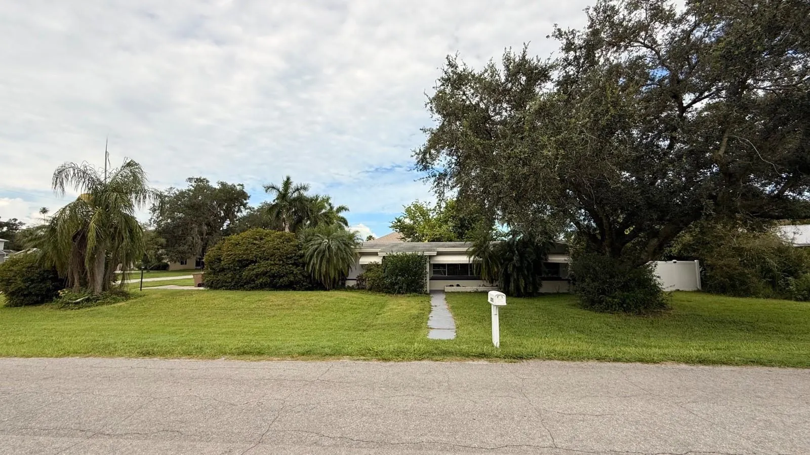 2231 RANDOLPH DR