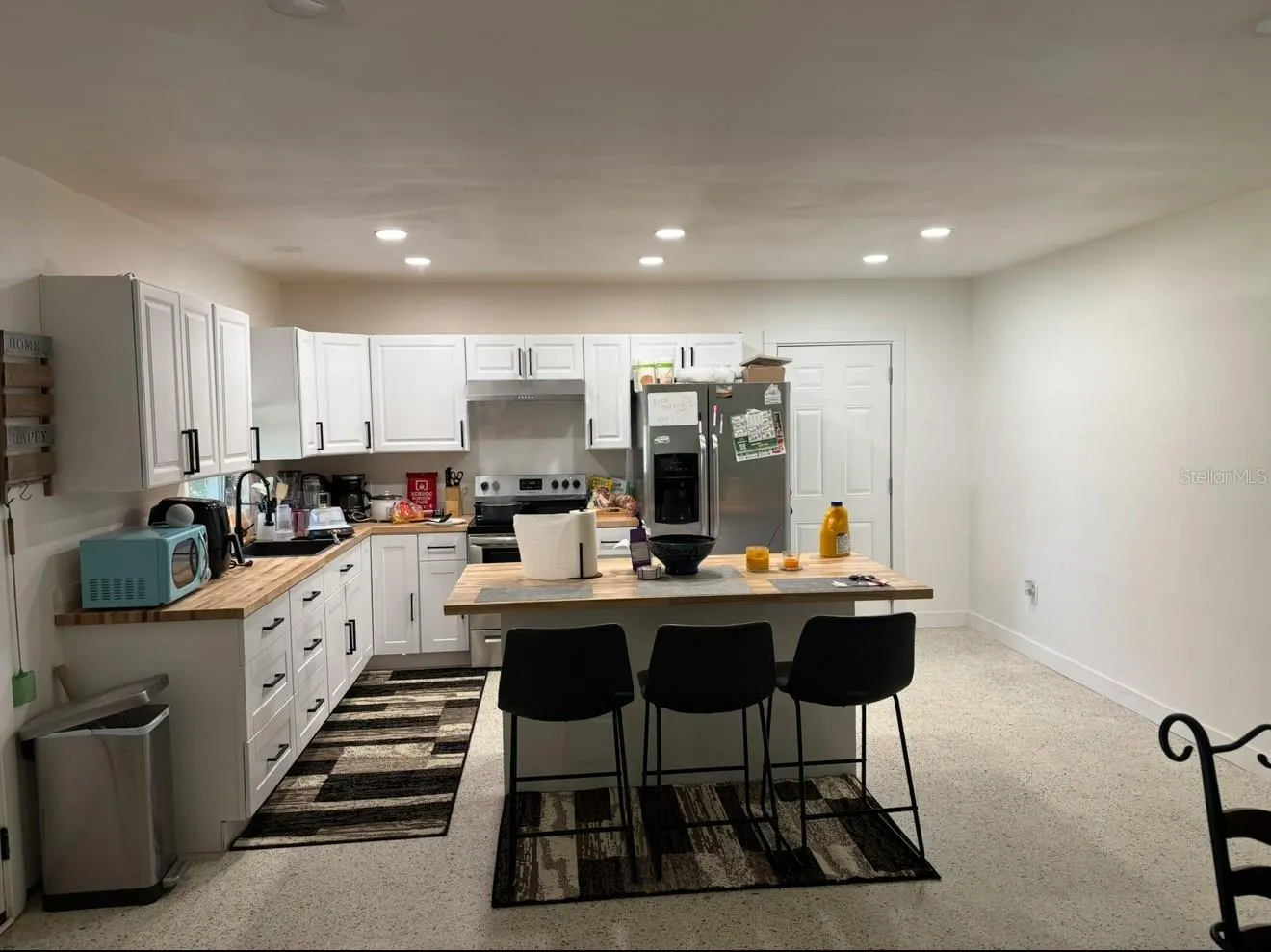 2231 RANDOLPH DR