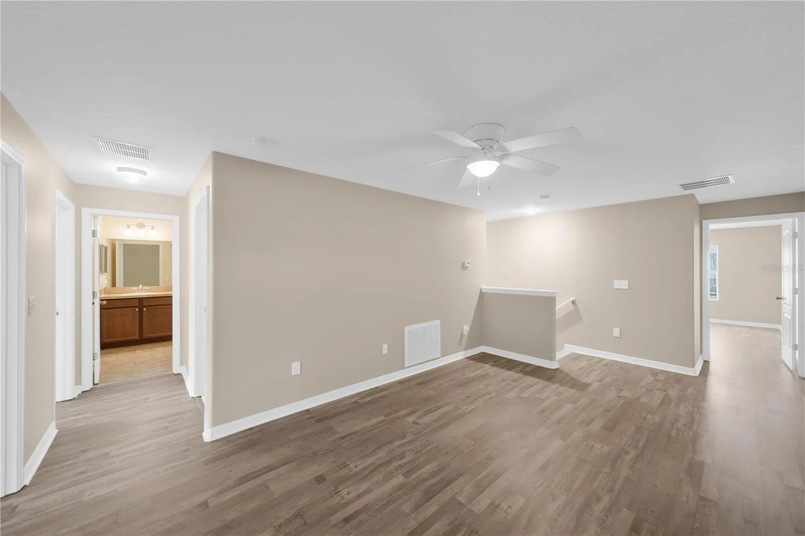 3442 RODRICK CIR