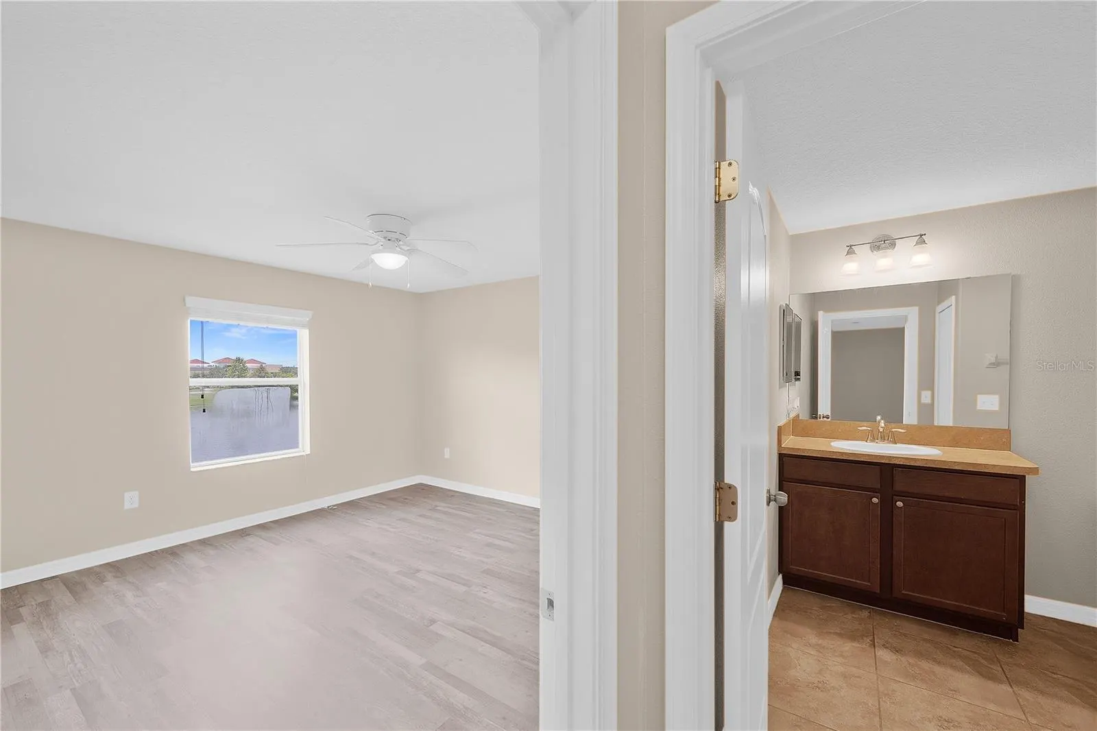 3442 RODRICK CIR