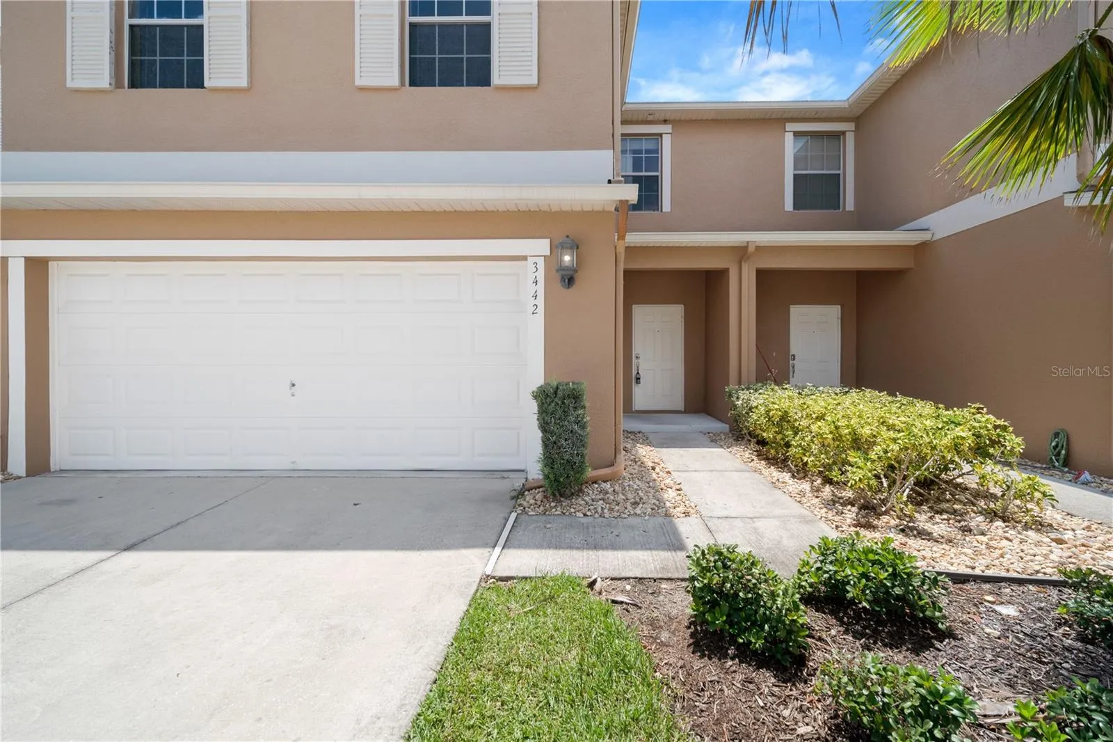 3442 RODRICK CIR
