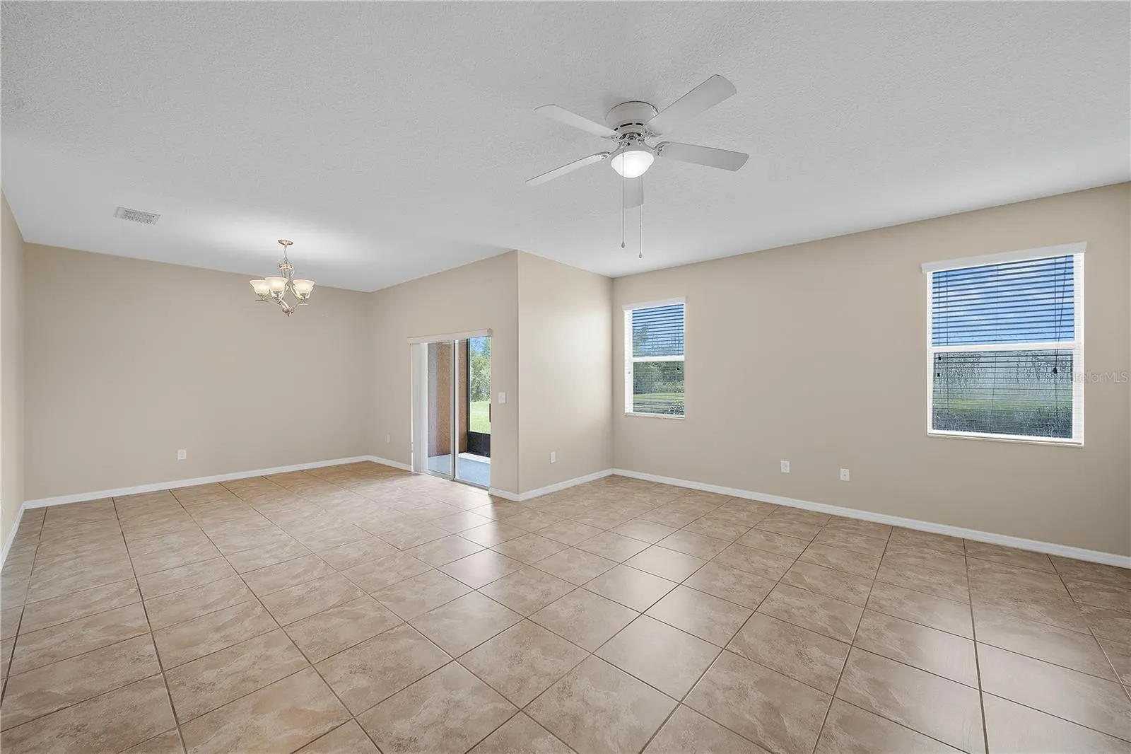 3442 RODRICK CIR
