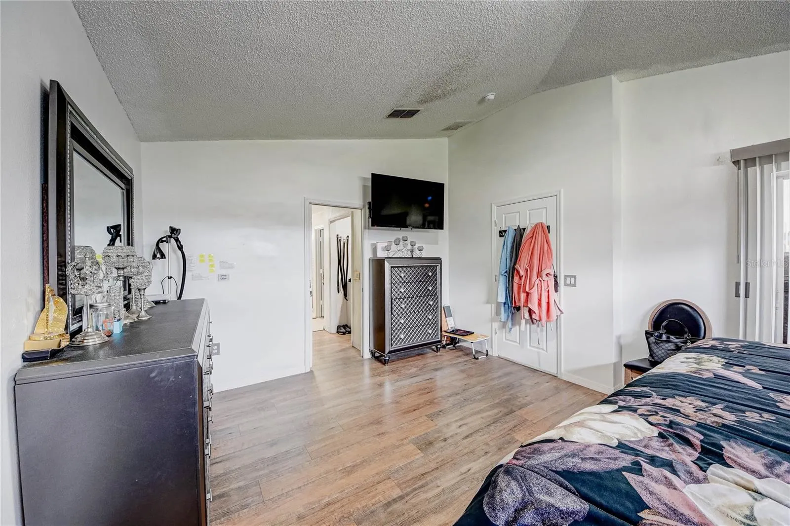 343 AYLESBURY CT