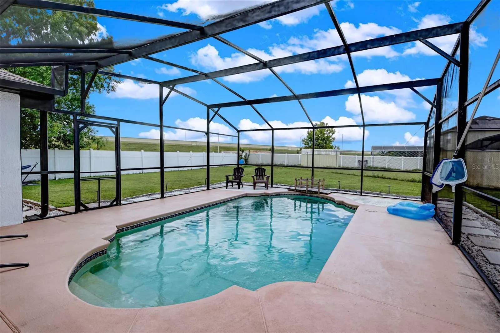 343 AYLESBURY CT