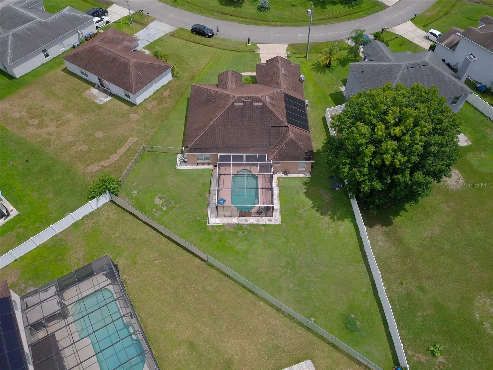 343 AYLESBURY CT