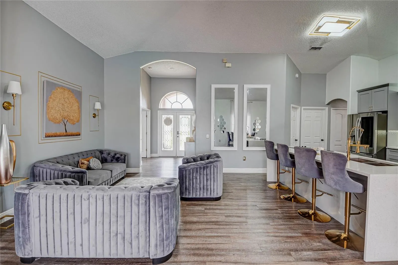343 AYLESBURY CT