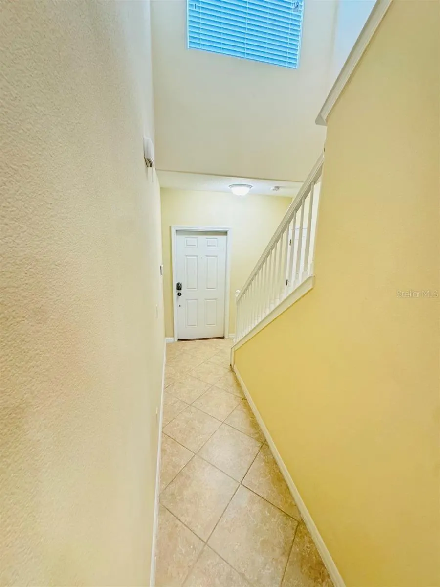 3308 RODRICK CIR