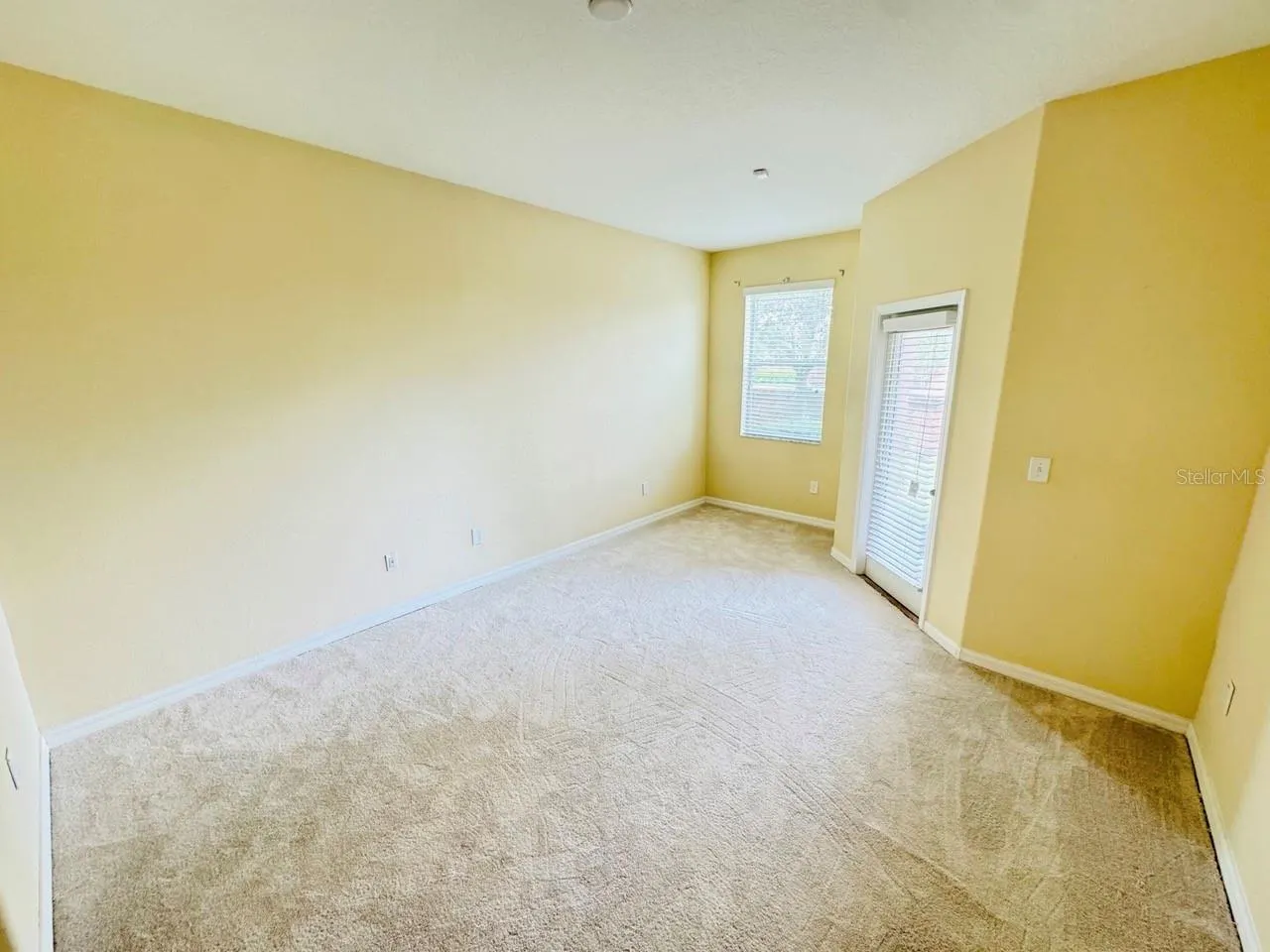 3308 RODRICK CIR