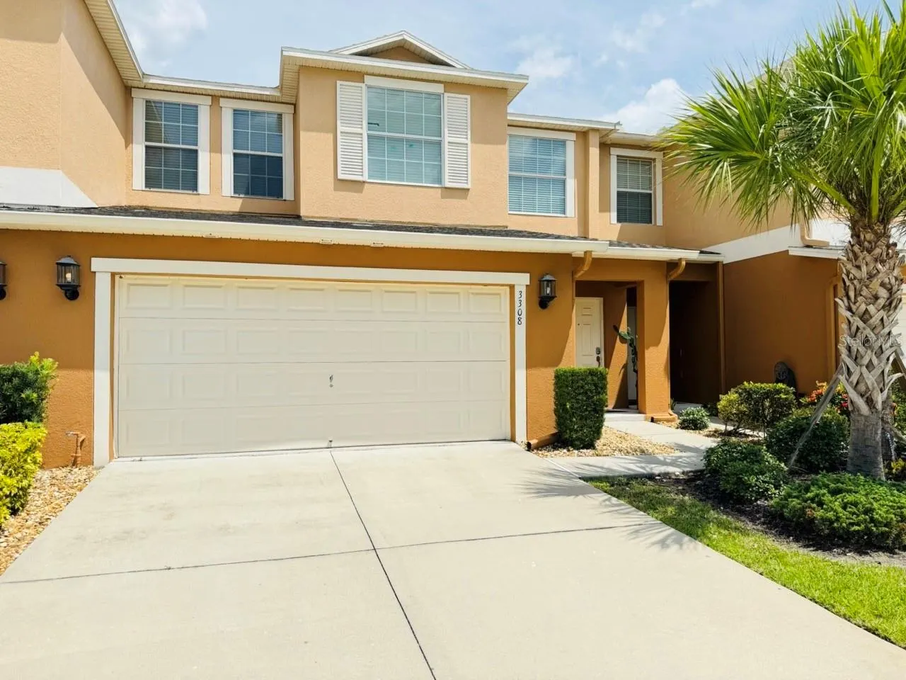 3308 RODRICK CIR