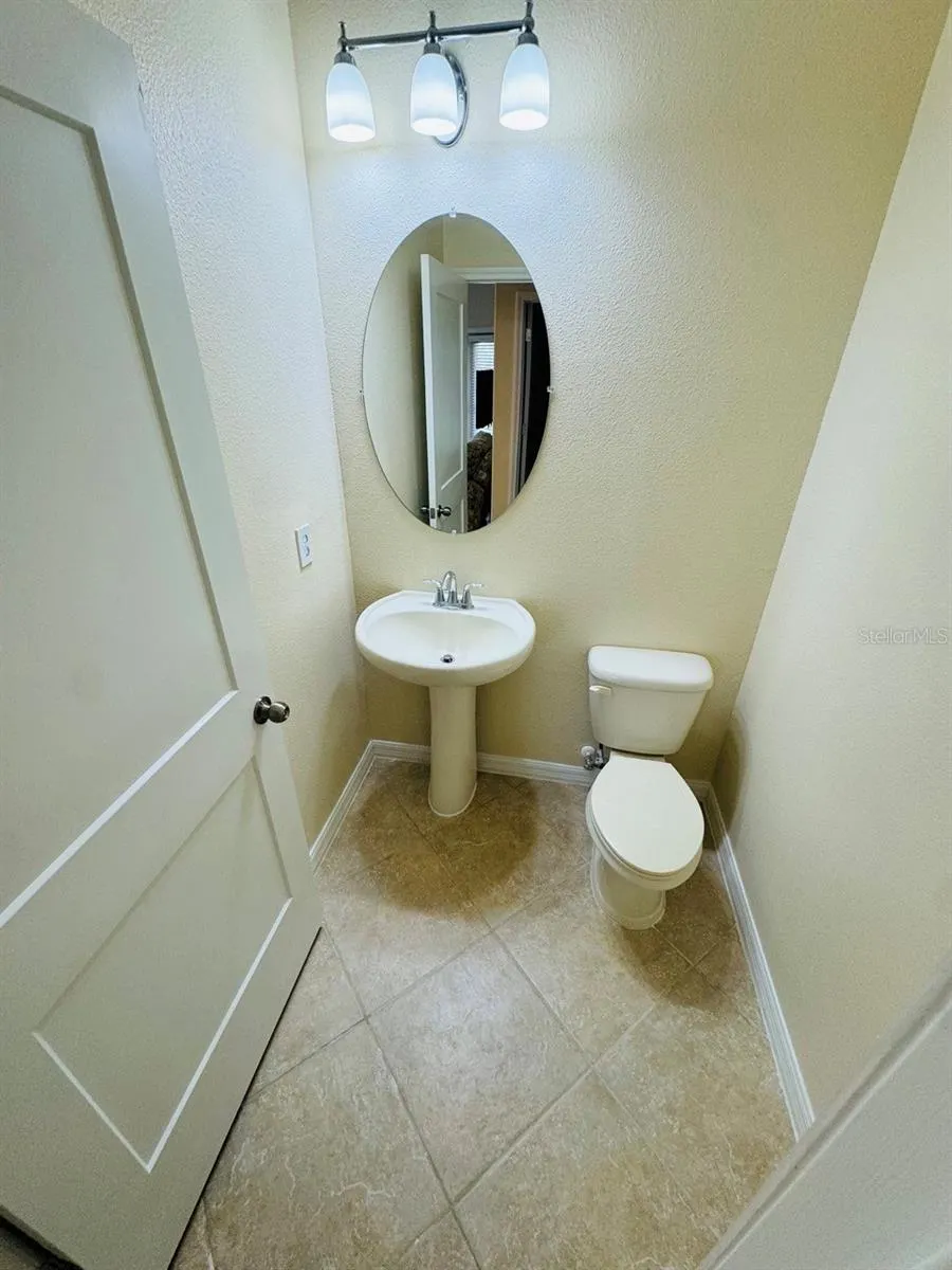 3308 RODRICK CIR