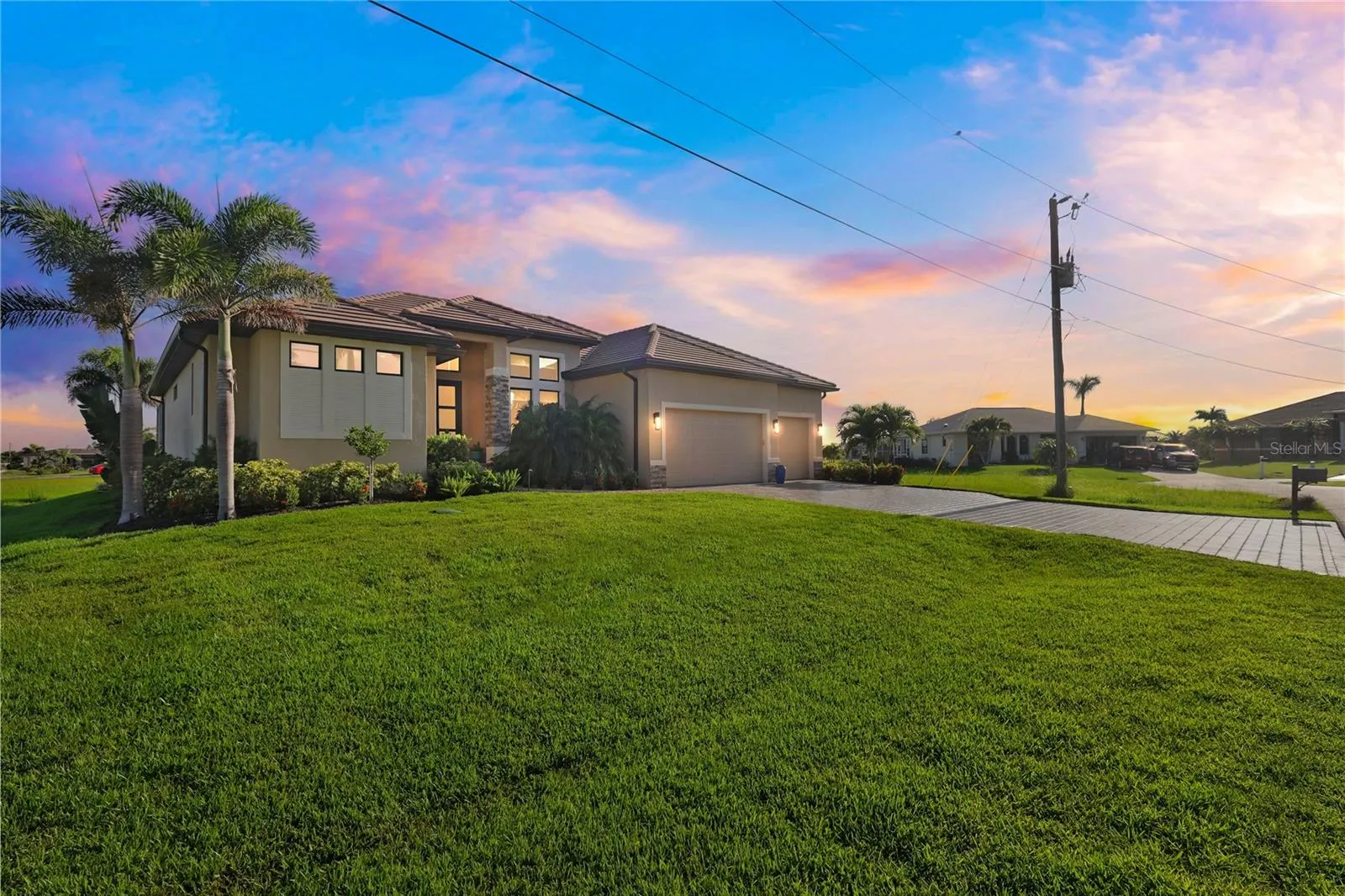17122 BARCREST LN