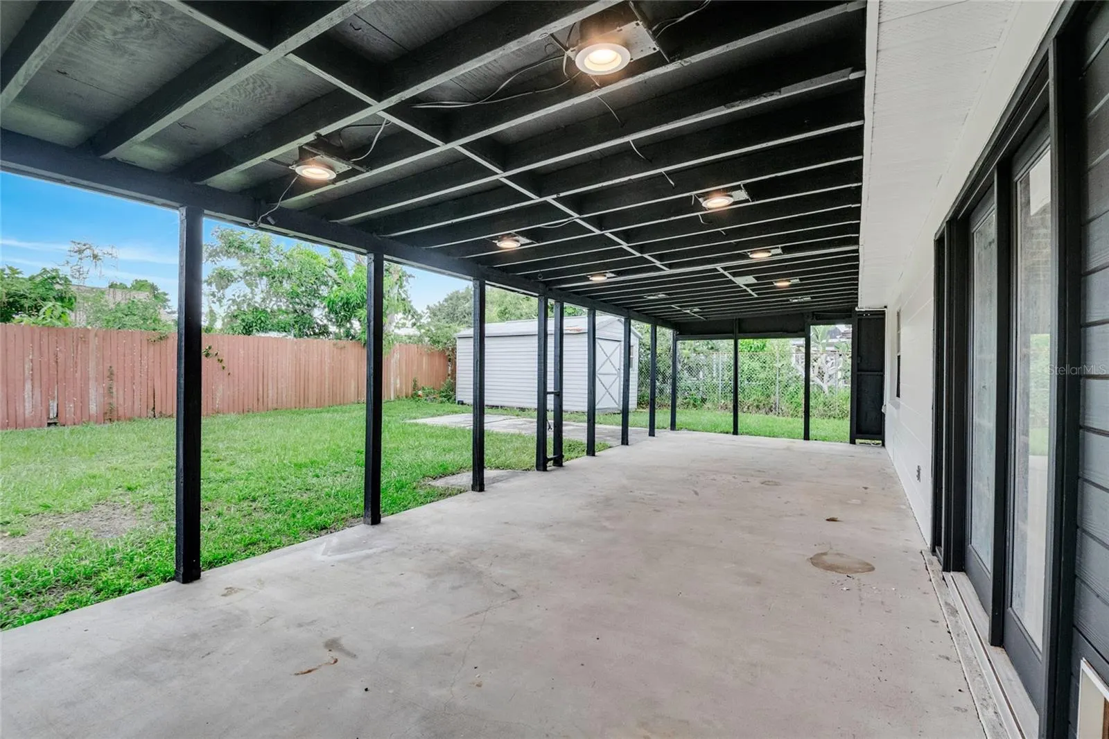 219 IOWA WOODS CIR W