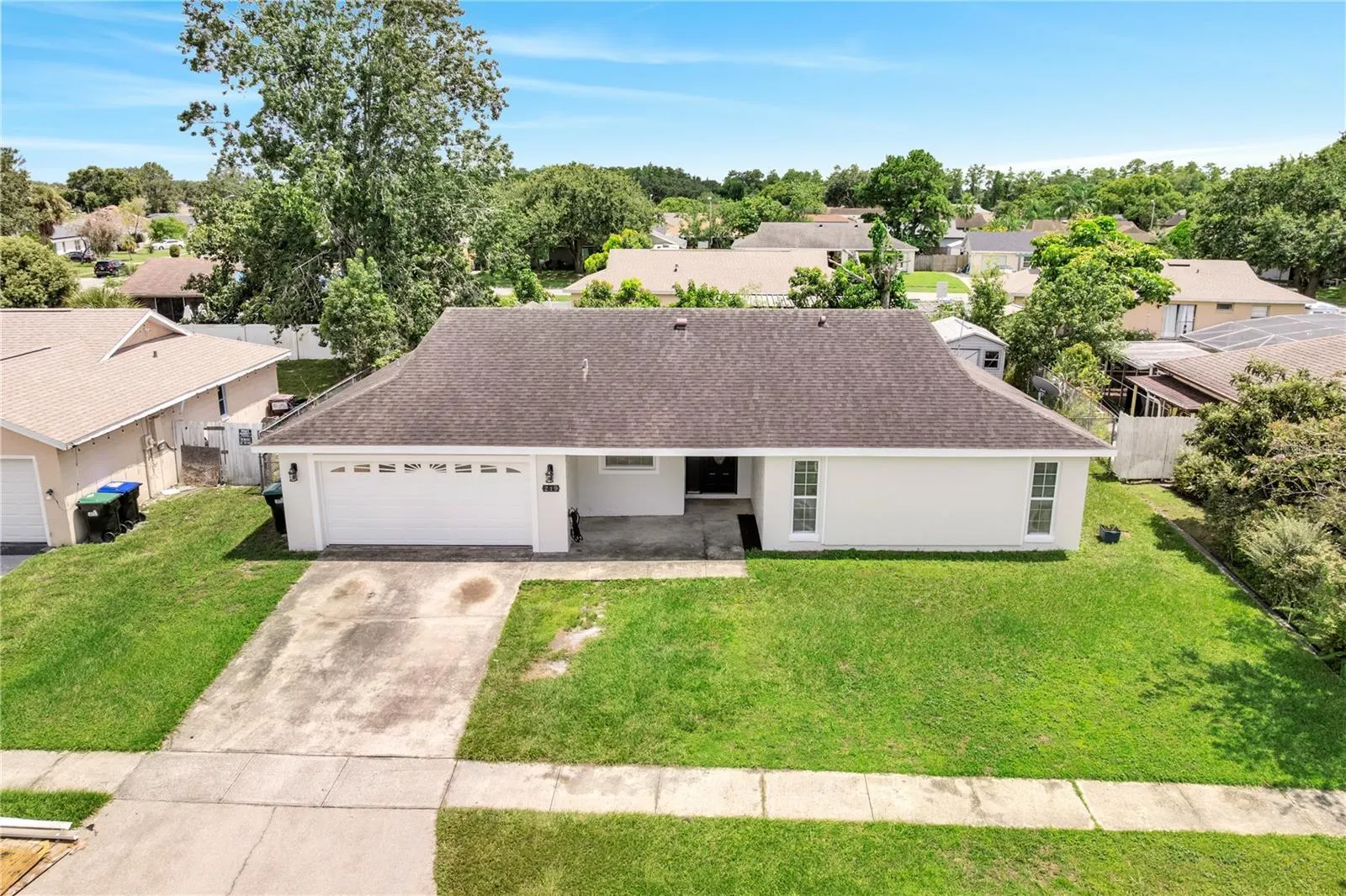219 IOWA WOODS CIR W