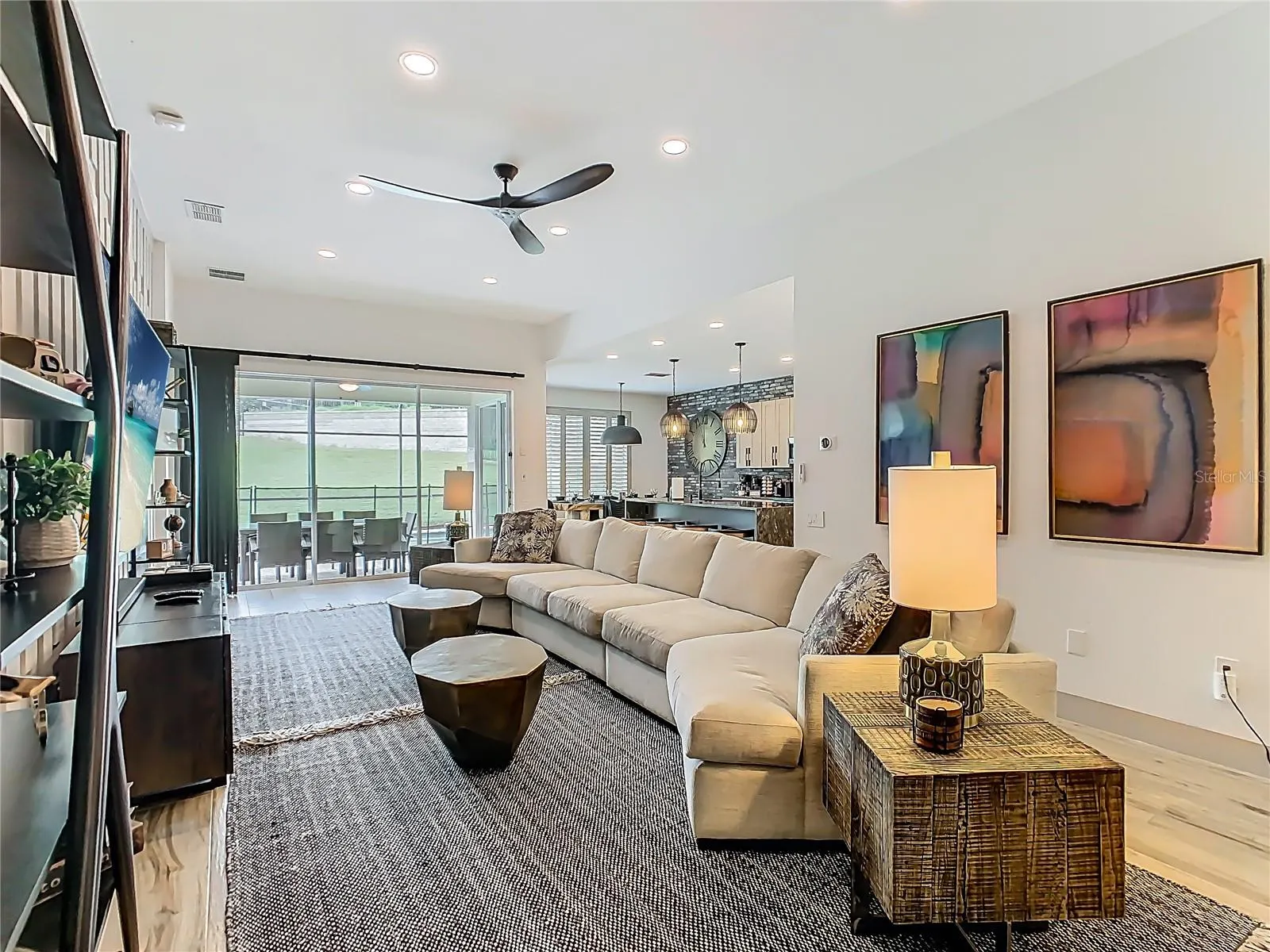 7763 BASNETT CIR