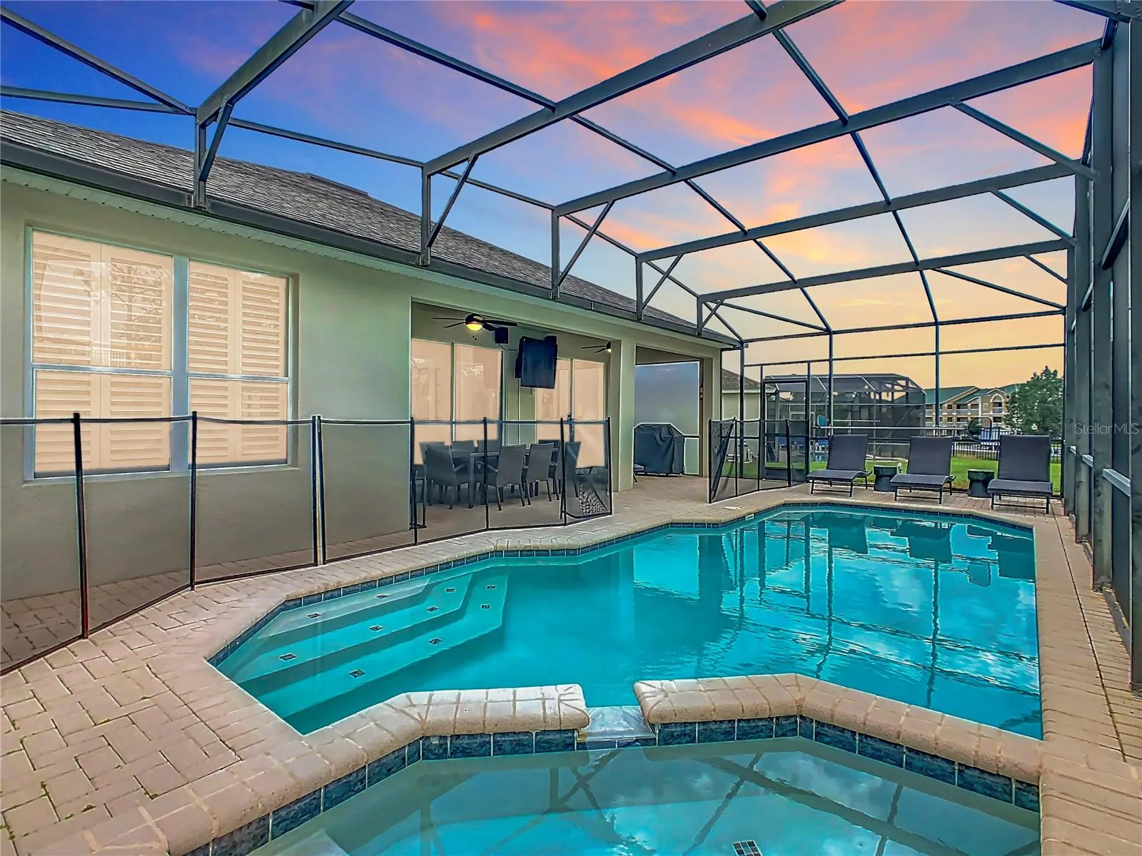7763 BASNETT CIR