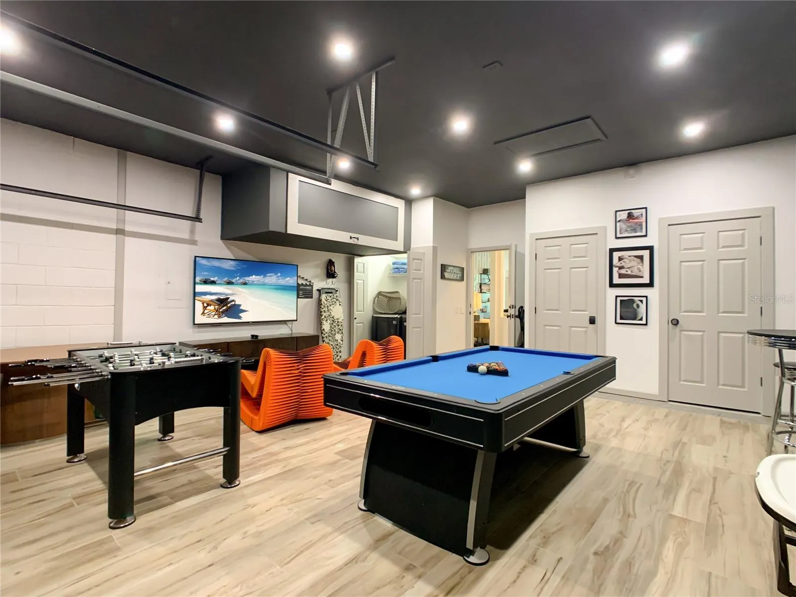 7763 BASNETT CIR