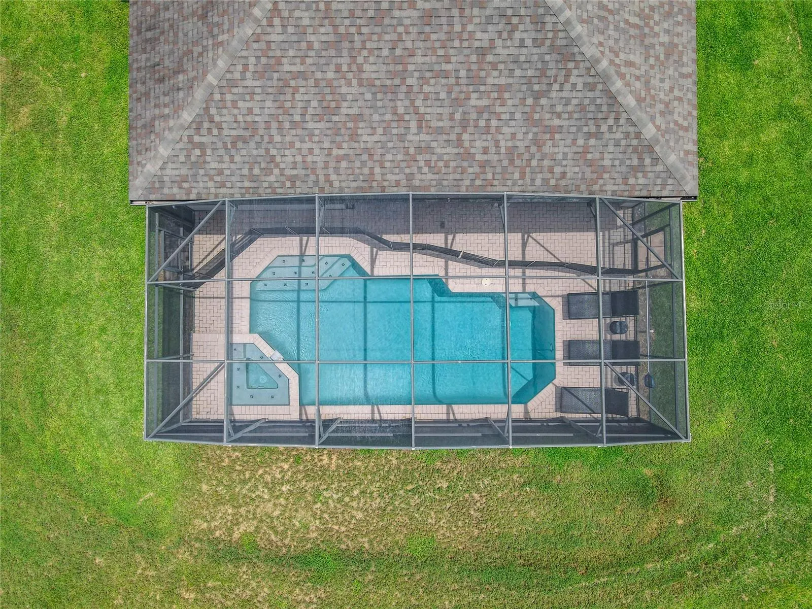 7763 BASNETT CIR