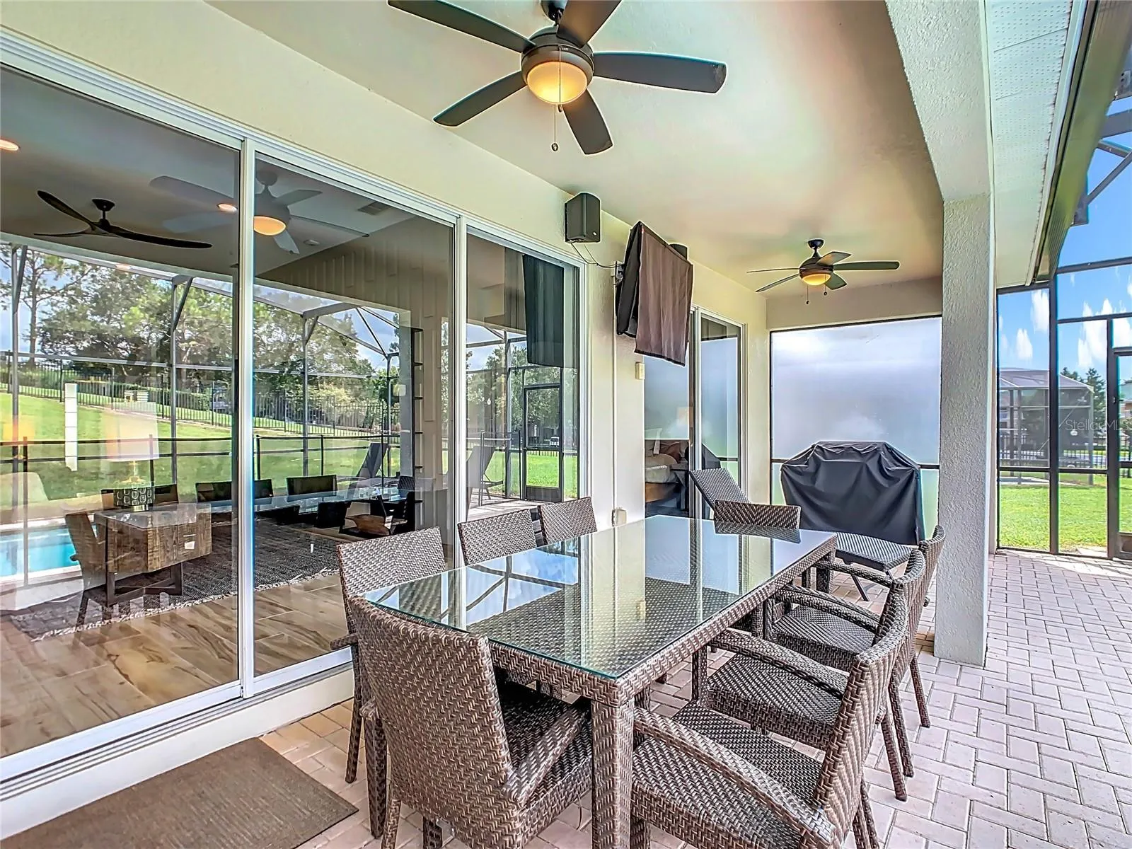 7763 BASNETT CIR