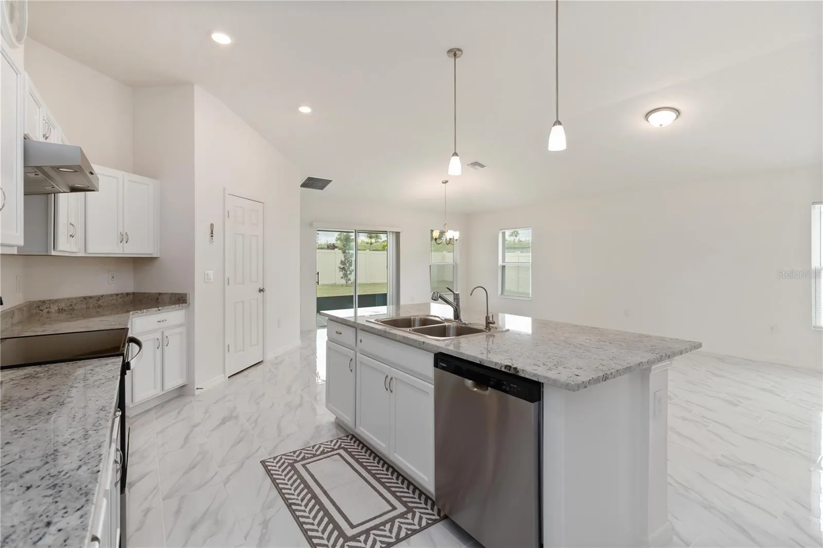 9160 WESTSIDE HILLS DR