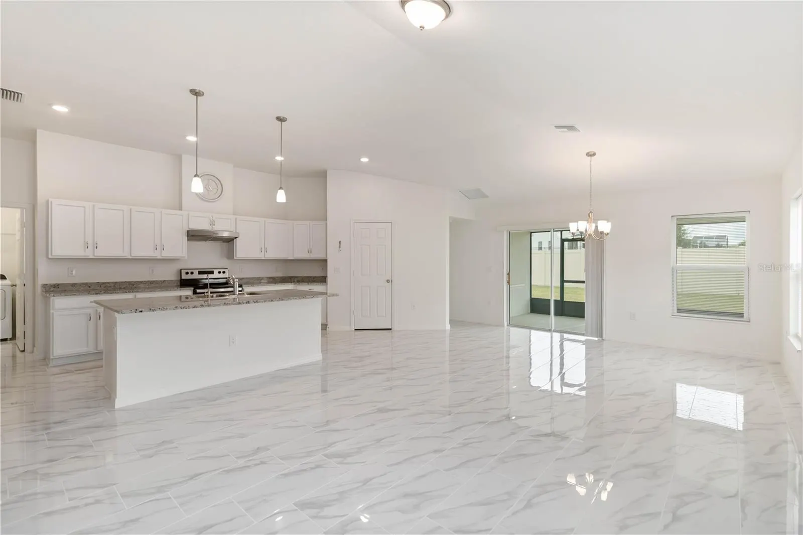 9160 WESTSIDE HILLS DR