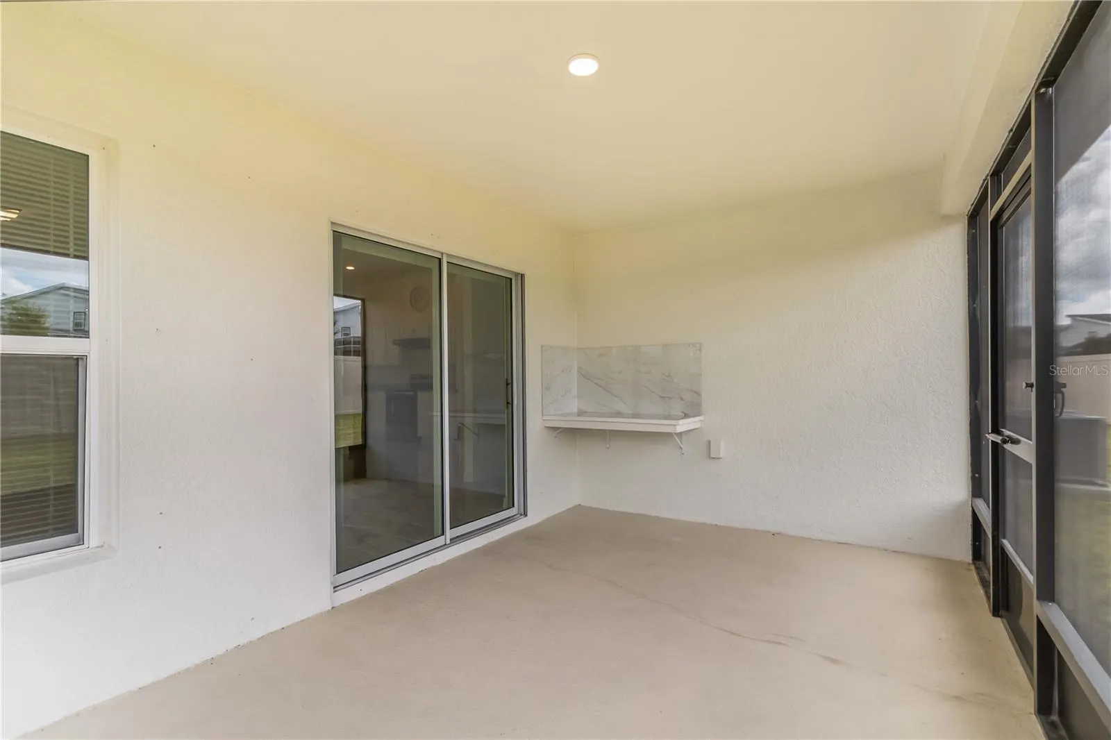 9160 WESTSIDE HILLS DR