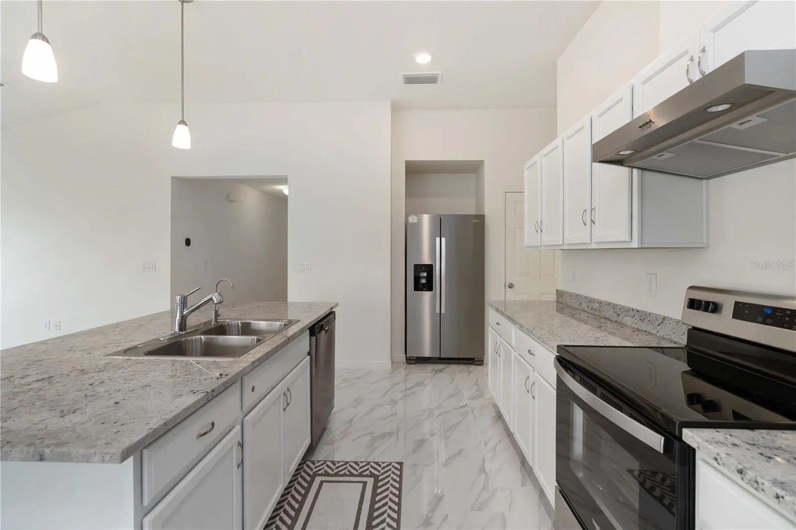 9160 WESTSIDE HILLS DR