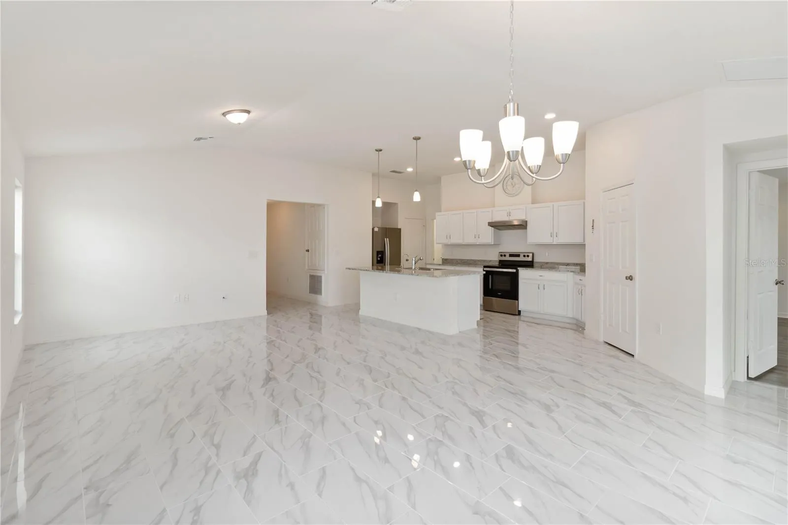 9160 WESTSIDE HILLS DR