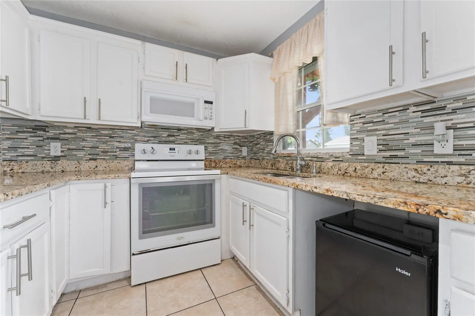 126 ALDERWOOD DR