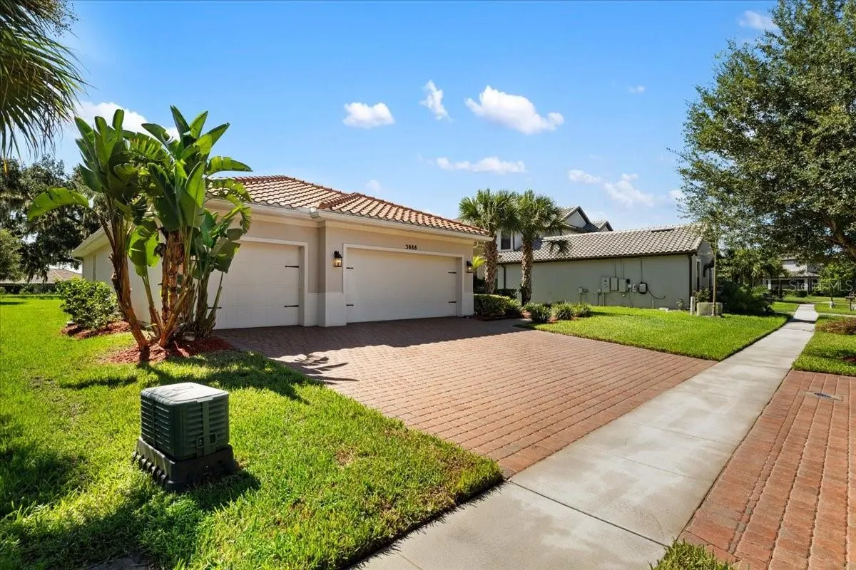 3888 BOWFIN TRL