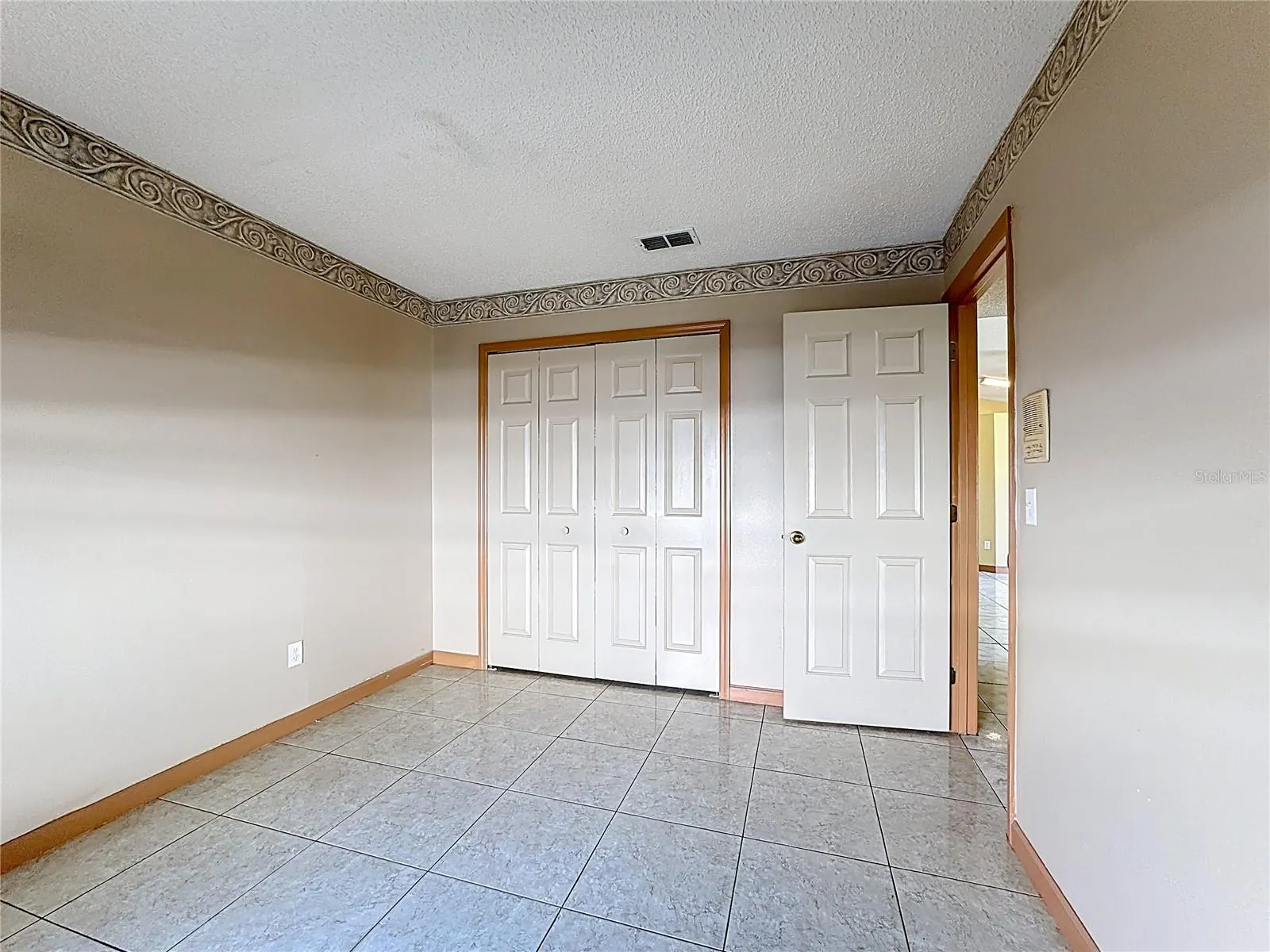 668 STERLING DR