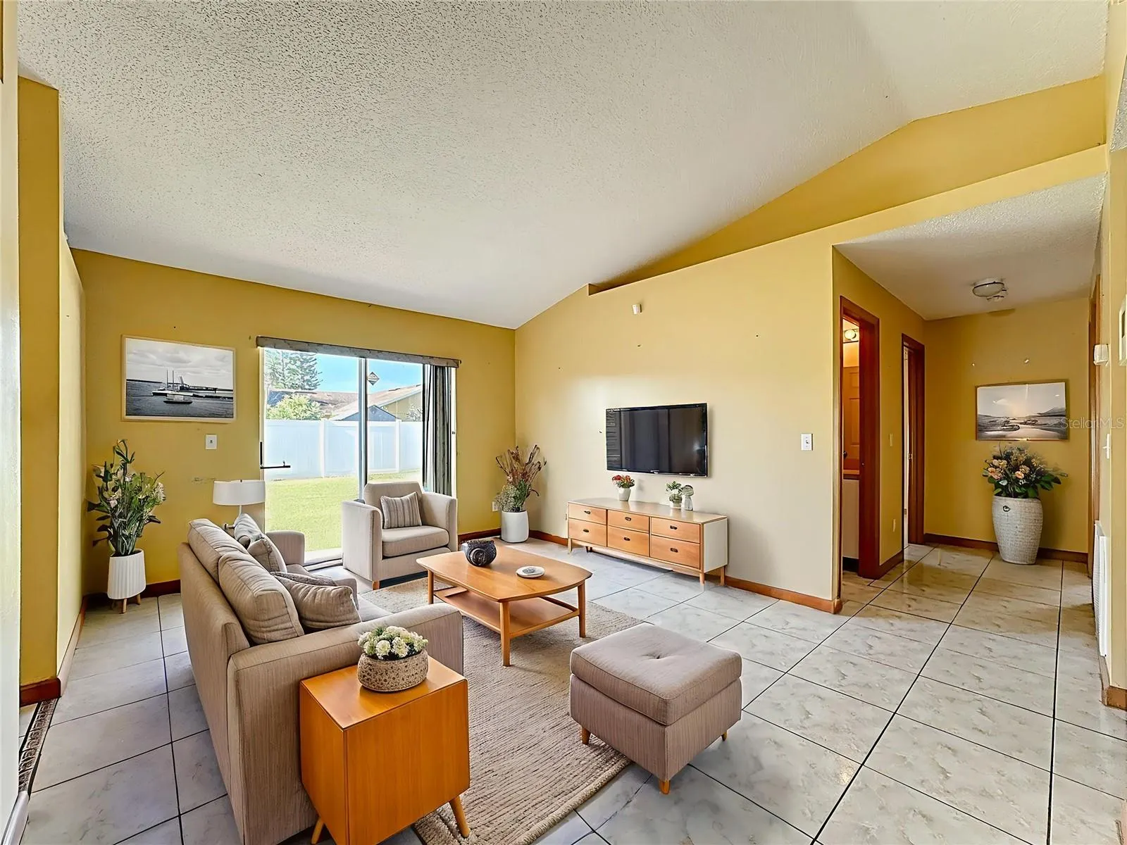 668 STERLING DR