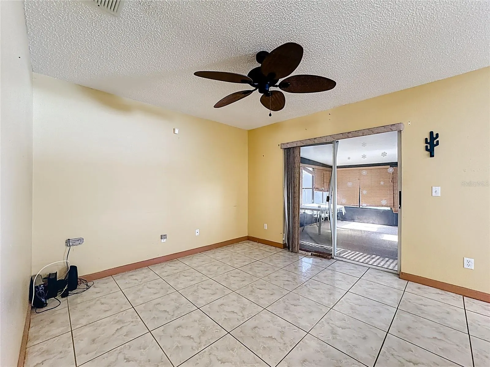 668 STERLING DR