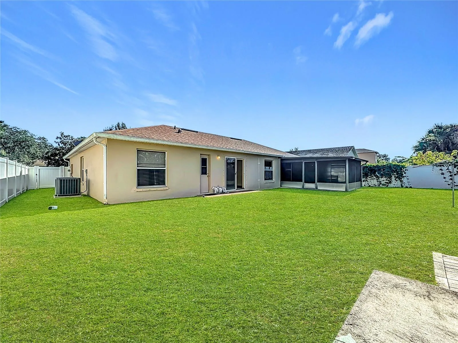 668 STERLING DR