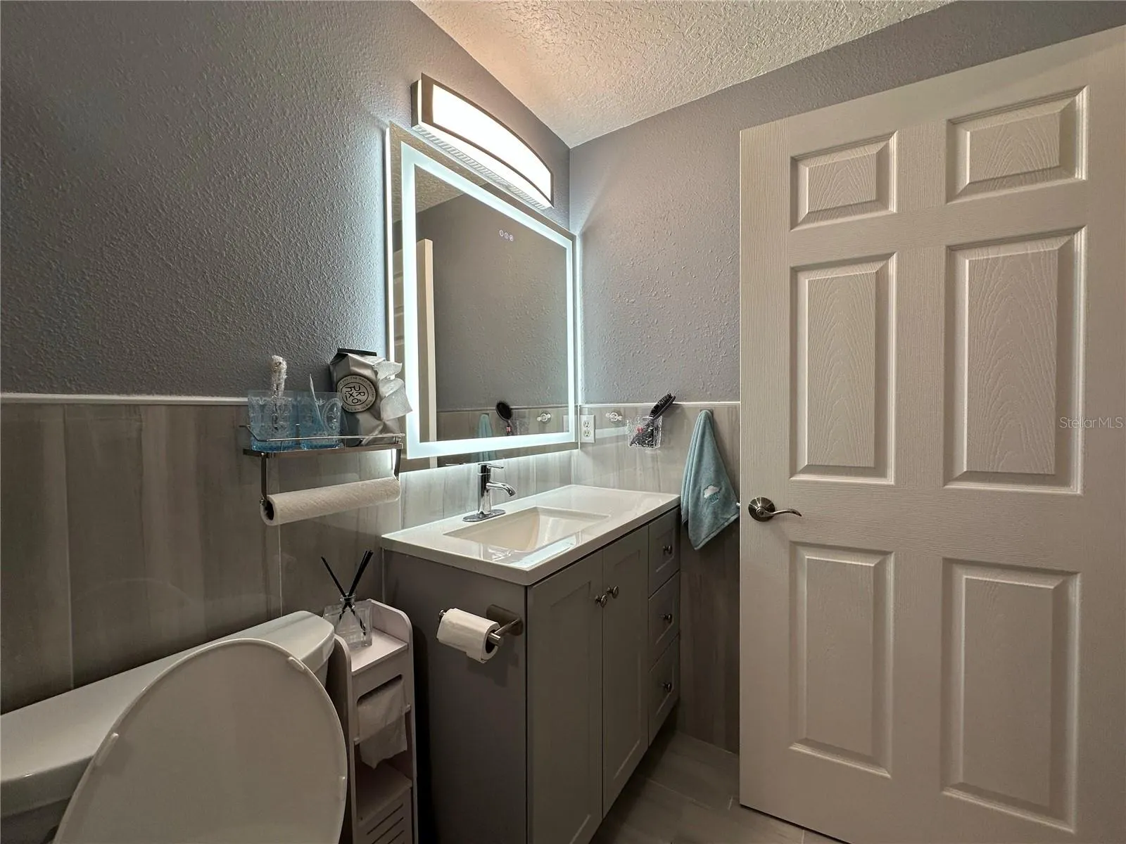 5554 METROWEST BLVD #312, #312