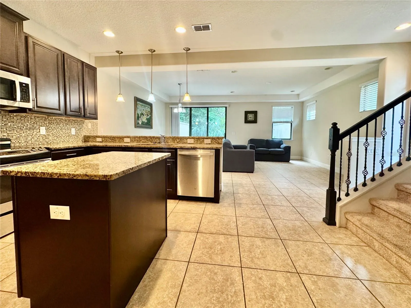 8161 ROSEVILLE RD