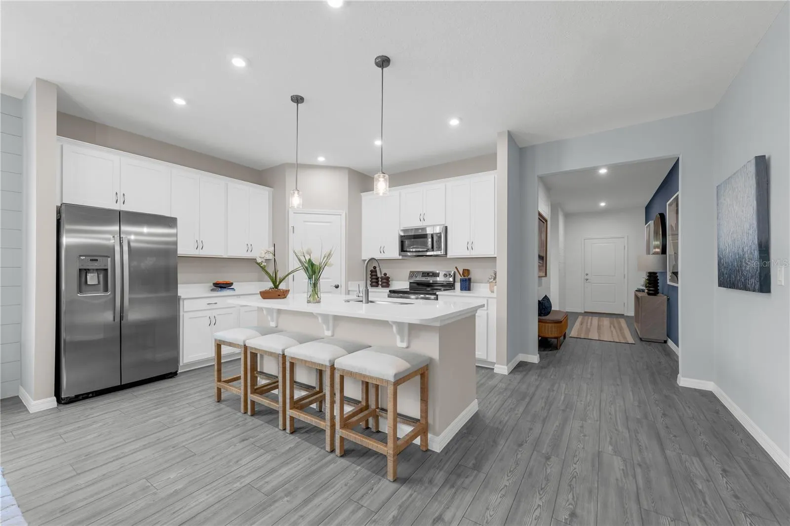 1962 HORSETAIL DR