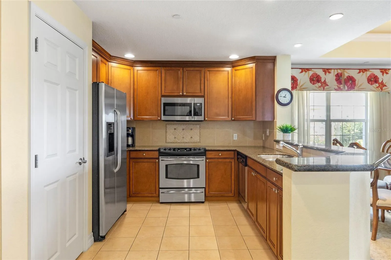1106 SUNSET VIEW CIR #201, #201