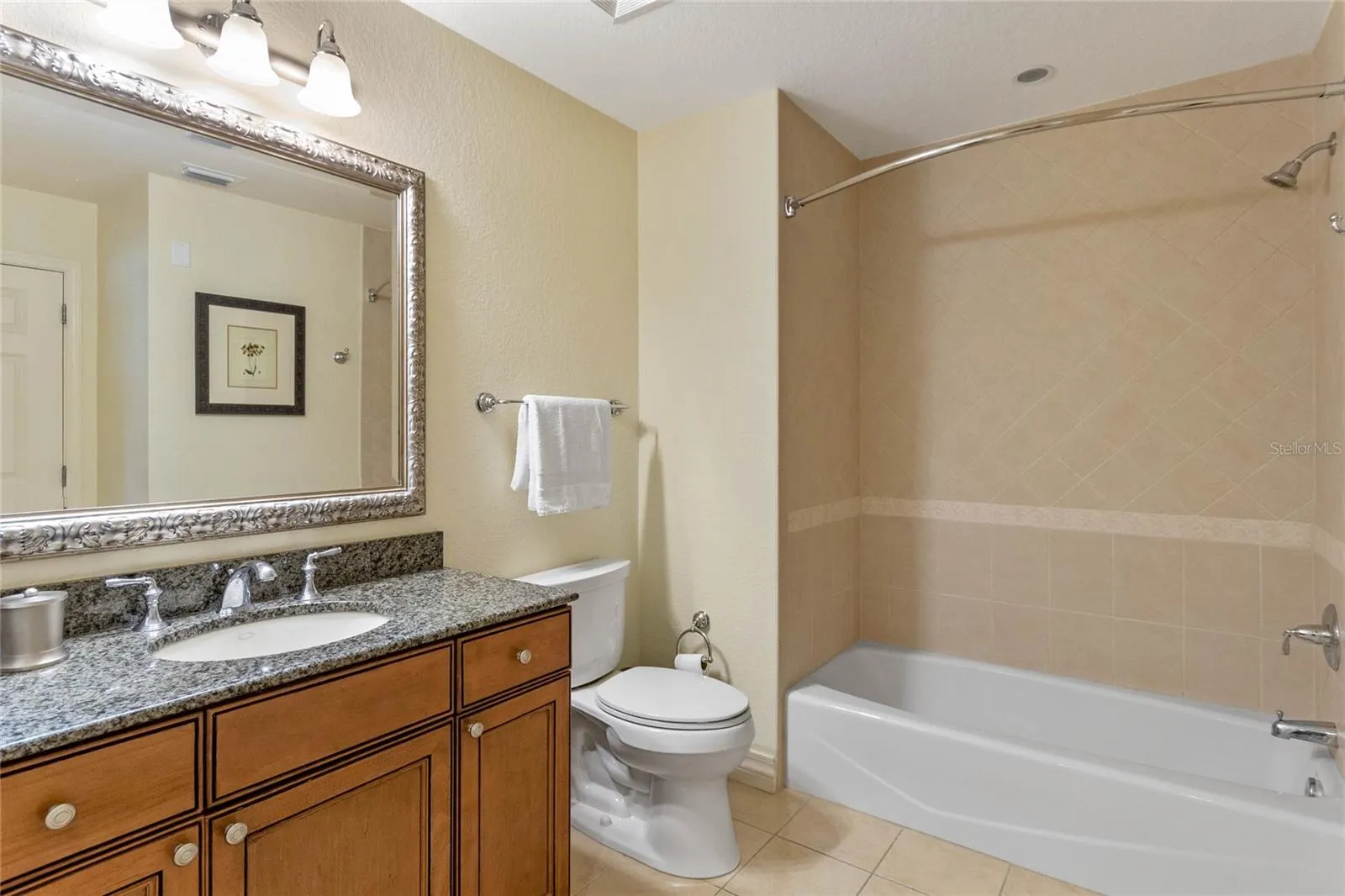 1106 SUNSET VIEW CIR #201, #201