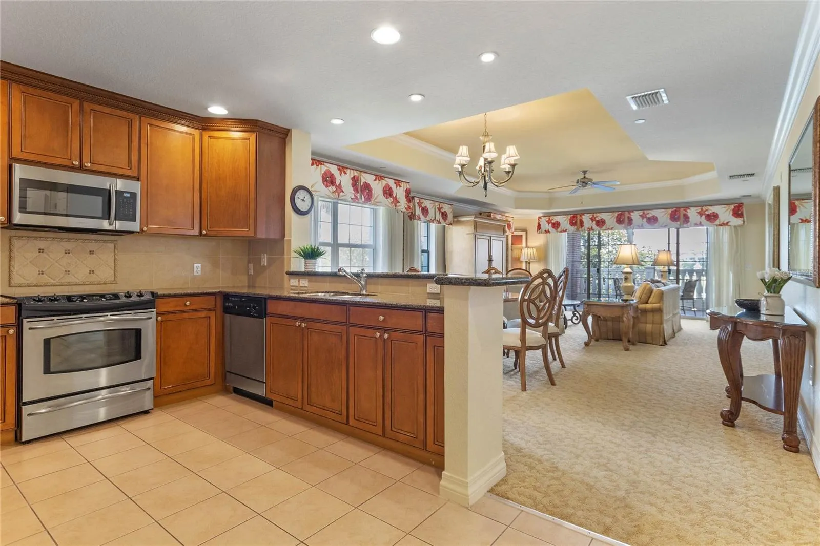 1106 SUNSET VIEW CIR #201, #201
