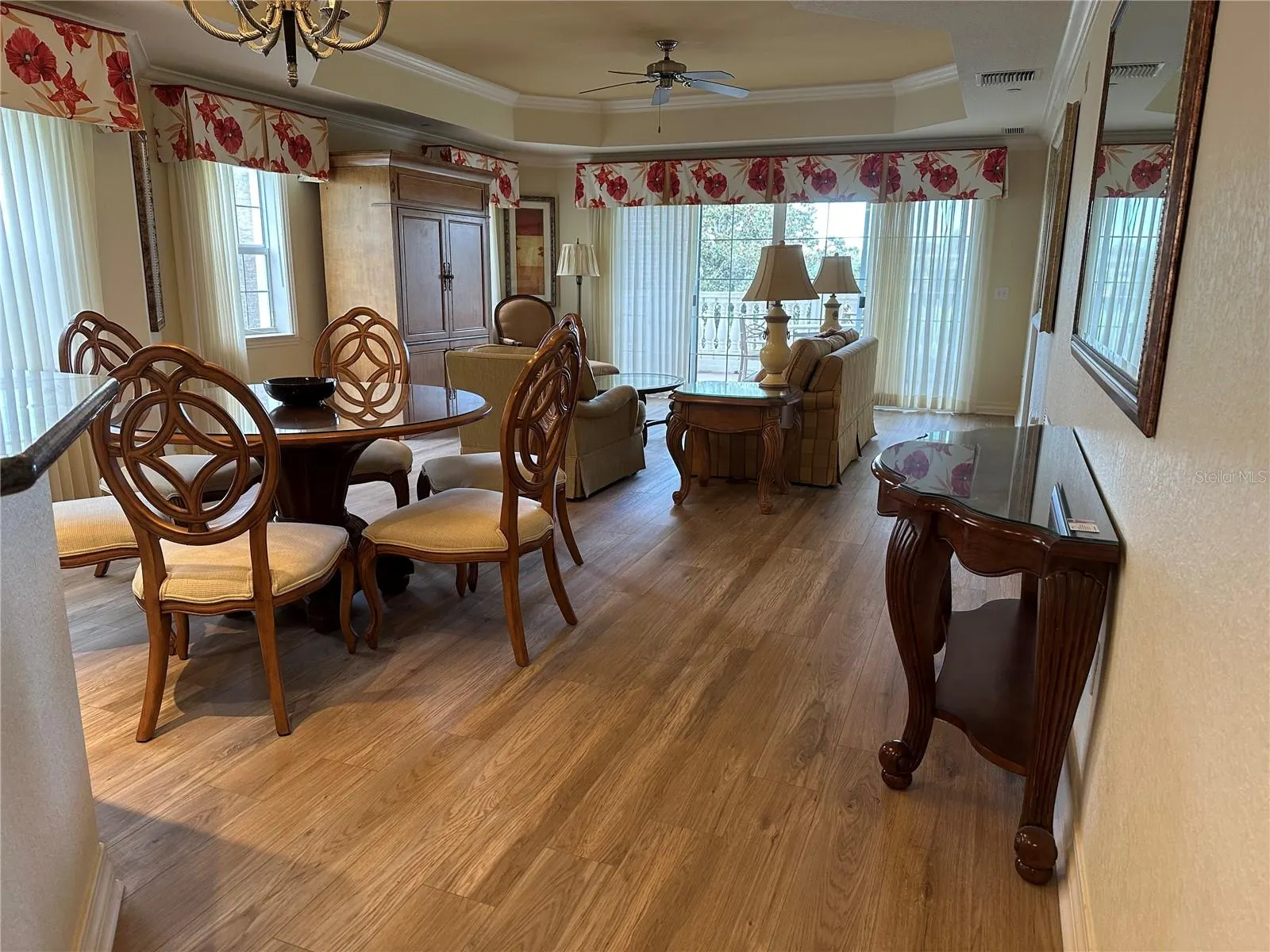 1106 SUNSET VIEW CIR #201, #201