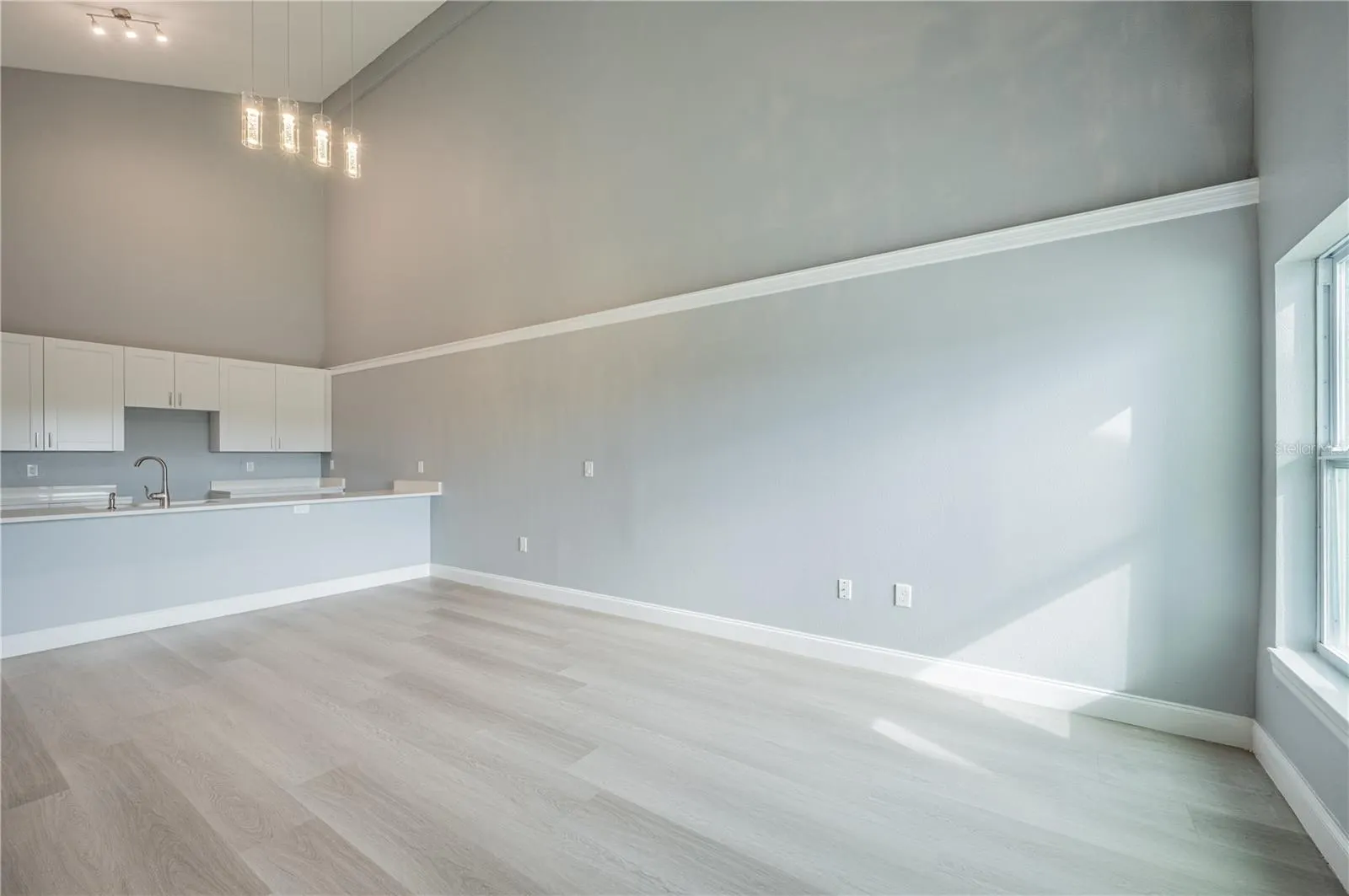 8349 & 8351 AGATE ST