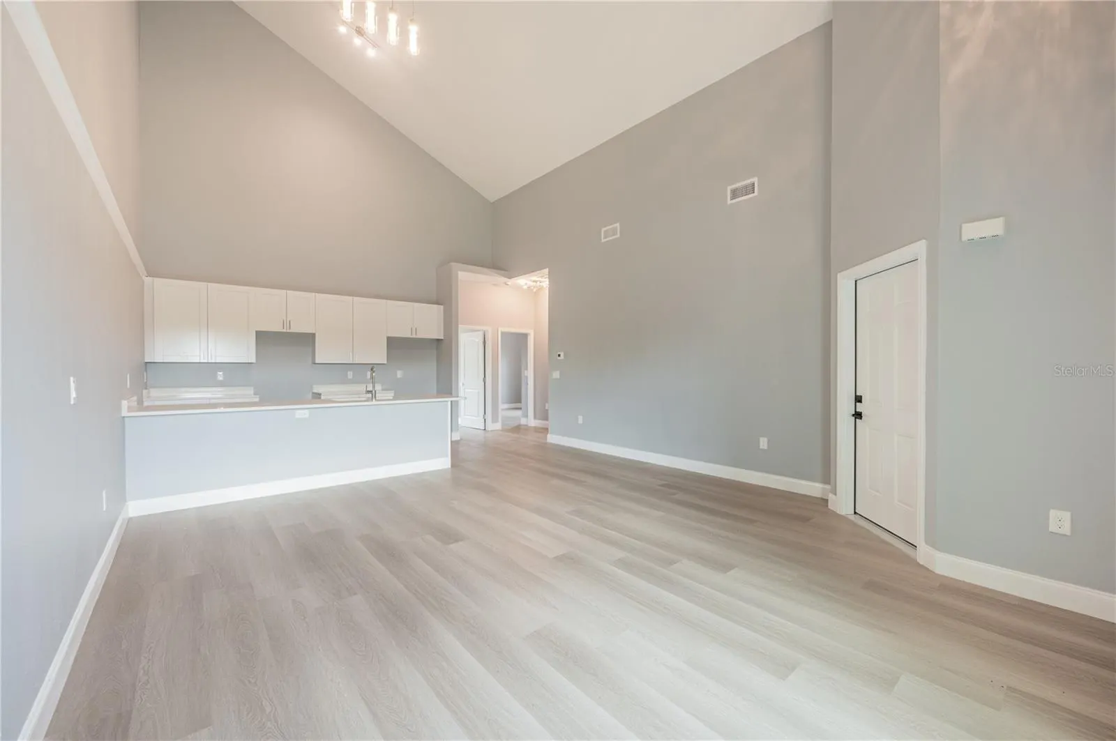 8349 & 8351 AGATE ST