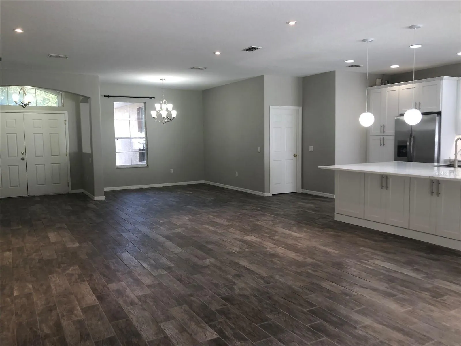 3711 EAGLE ISLE CIR