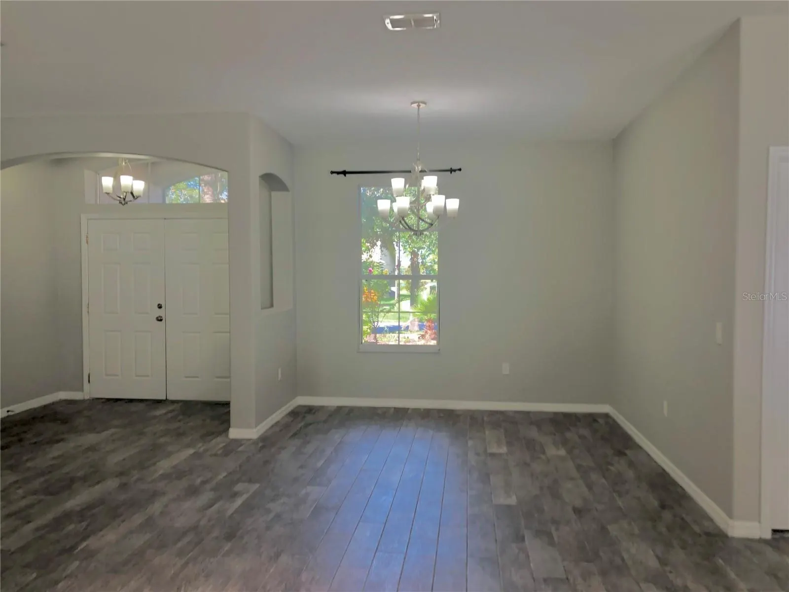 3711 EAGLE ISLE CIR