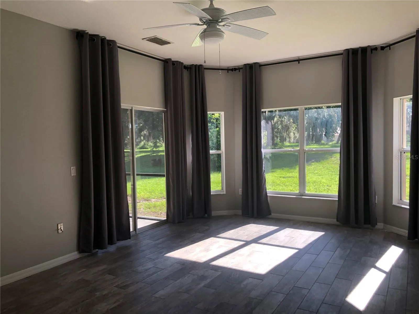 3711 EAGLE ISLE CIR