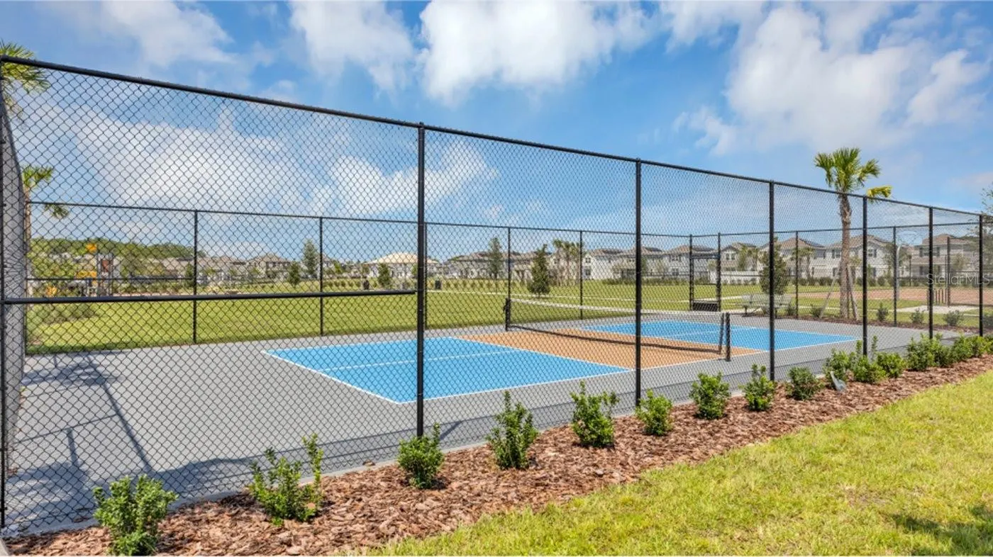 4303 CURACAO PL