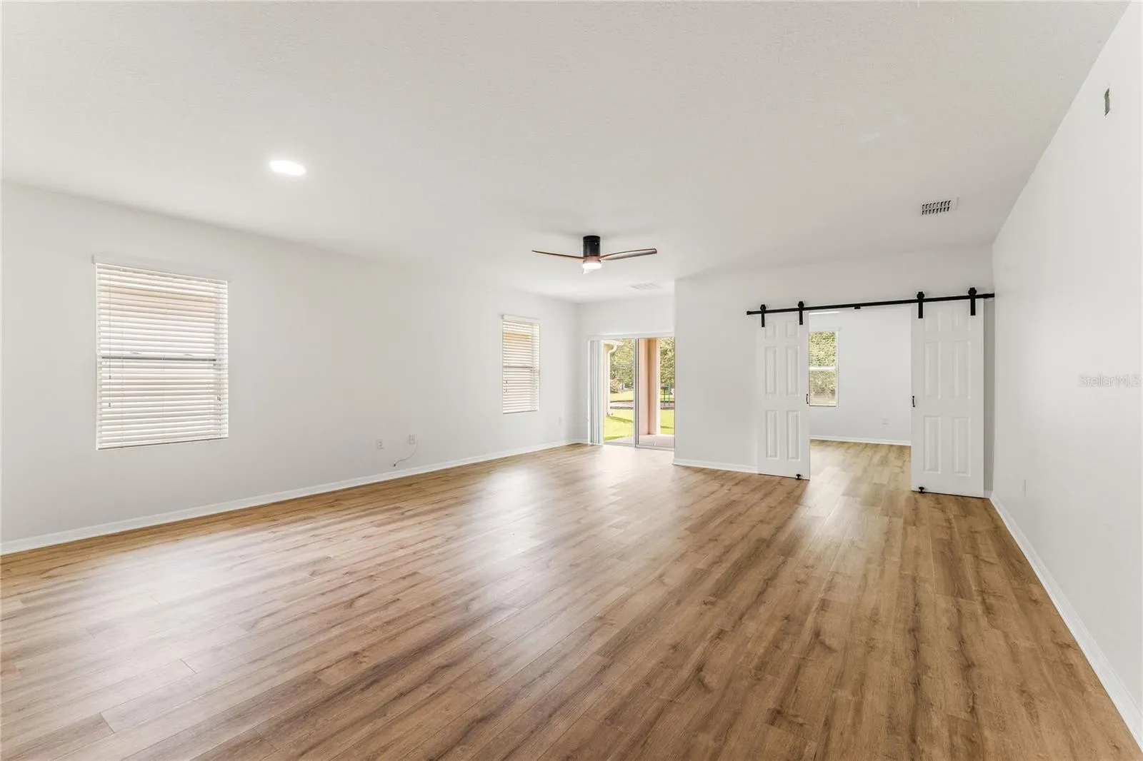 3105 SANGRIA ST